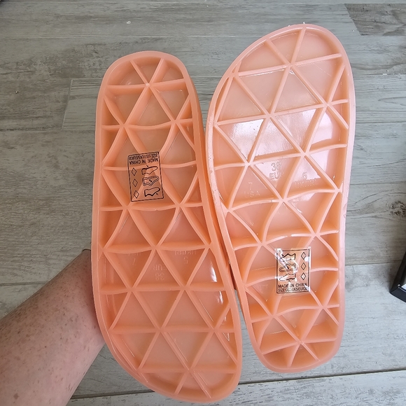 NWT Qupid | Frosted Peach Slides - Picture 6 of 7